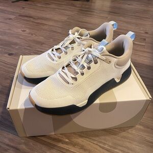 While on Earth Trainers Sneakers Size 12 for CrossFit, Gym, Athletic Shoes